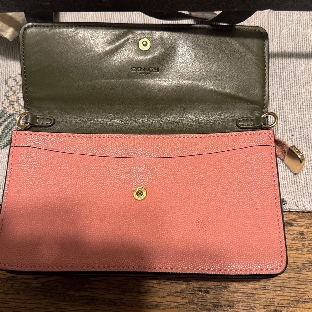 Coach Two-Tone Pink and Olive Green Wallet - Picture 4 of 5